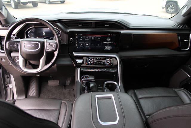 Used 2022 Silver GMC Denali image 25