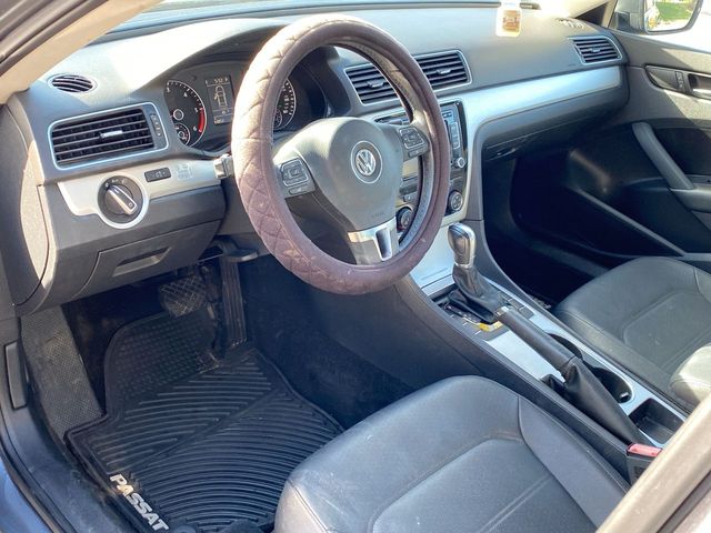 2013 Volkswagen Passat TDI SE 10