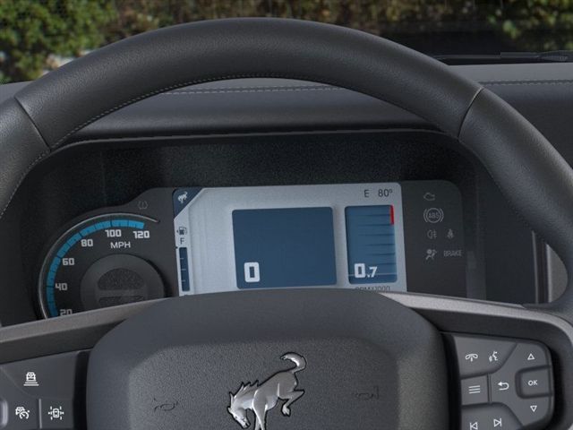 2025 Ford Bronco Outer Banks photo