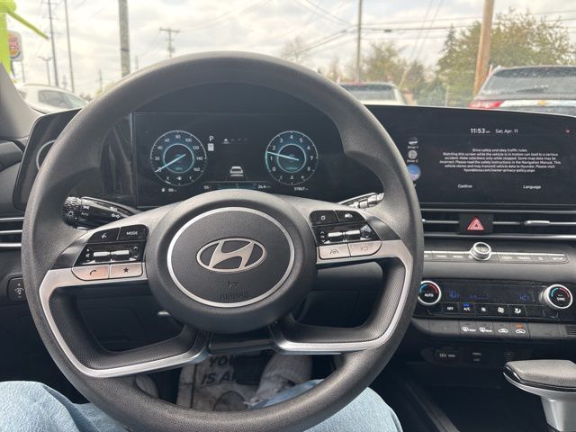 Ecotronic Gray 2024 Hyundai Elantra SEL FWD Sedan Front-Wheel Drive Continuously Variable Transmission