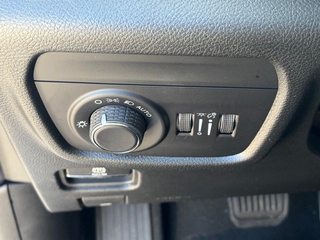 new 2026 Jeep Grand Cherokee car, priced at $42,089