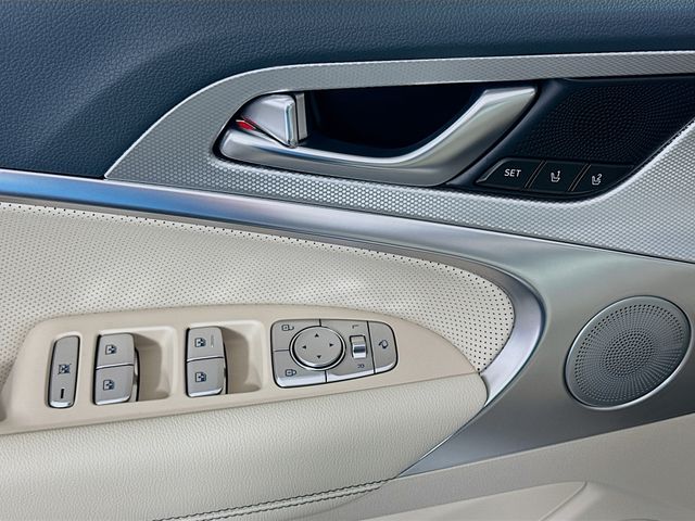 Thumbnail: 2026 Genesis G70 - 18