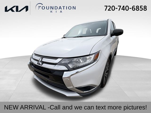 2016 Mitsubishi Outlander Blanco (Diamond White Pearl) SUV/Crossover Tracción en las cuatro ruedas Transmisión variable continua