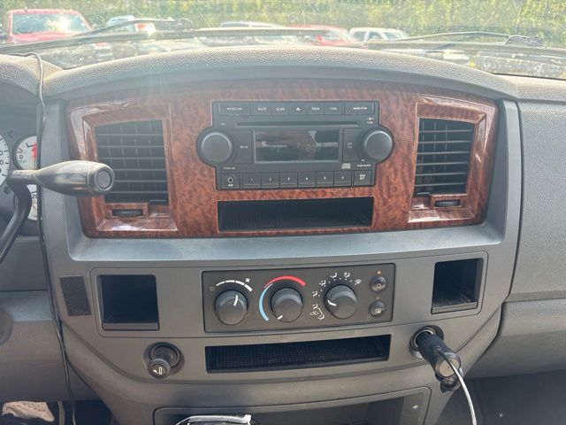 2006 Bright Silver Metallic Clearcoat Dodge Ram 2500 SLT 4X4 Truck