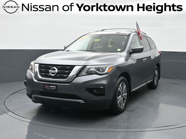 2020 Nissan Pathfinder S 4WD's photo