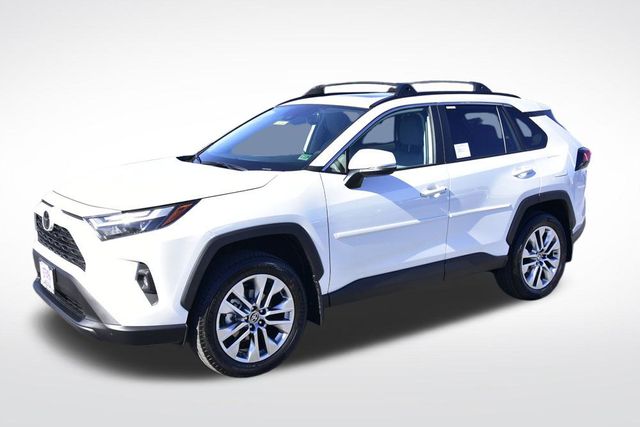 2025 Toyota RAV4 XLE Premium's photo