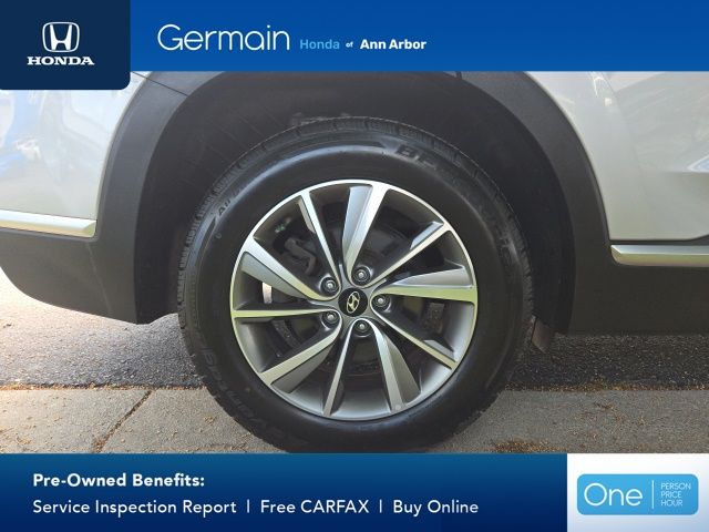 Used 2020 Shimmering Silver Pearl Hyundai SEL image 9