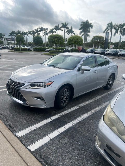 2016 Lexus ES 350 3