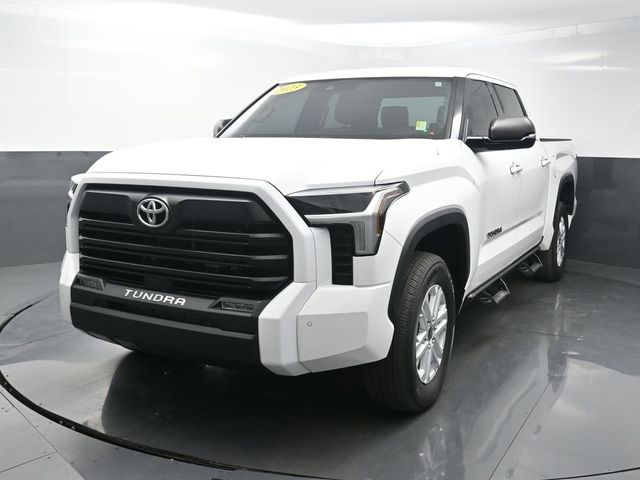 2023 Toyota Tundra SR5 CrewMax Cab 4WD