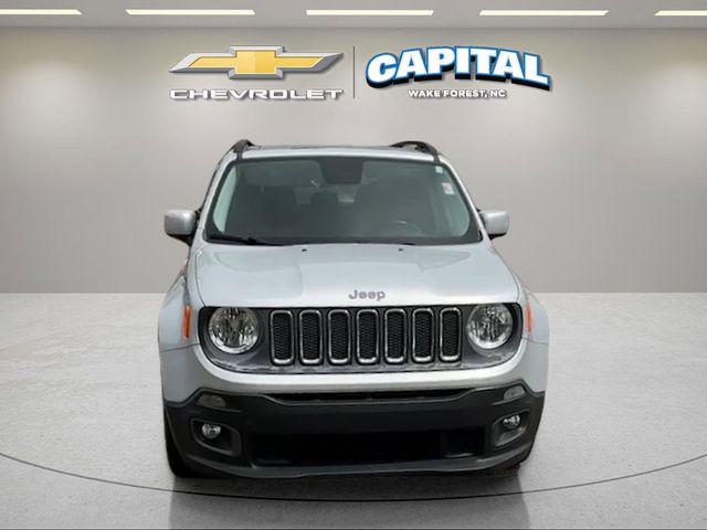 Used 2015 Silver Jeep Latitude image 8