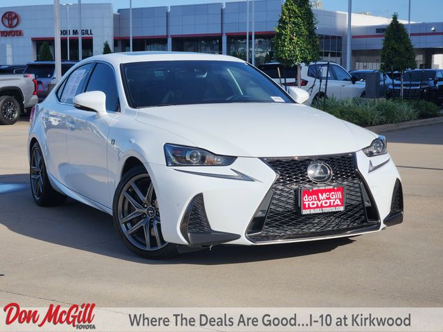 Ultra White 2019 Lexus IS Sedan Rear-Wheel Drive 8-Speed Dual Clutch