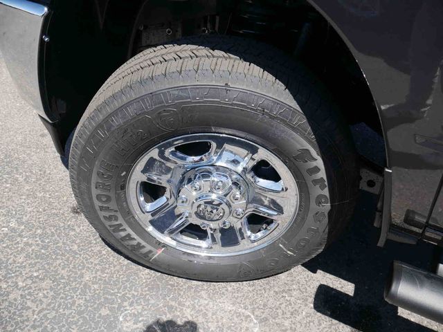 3500 Crew Cab Tradesman
