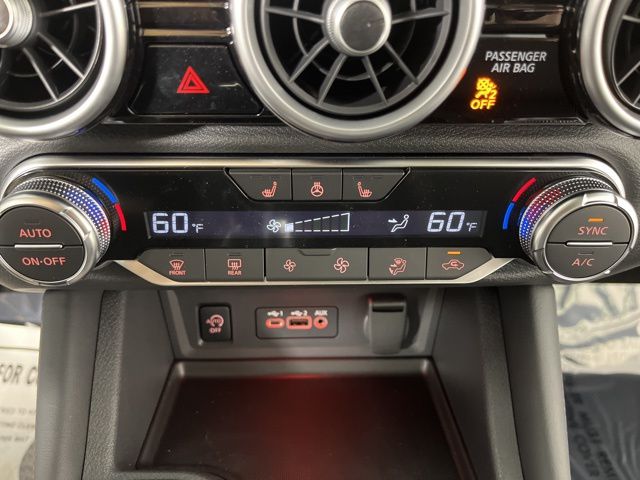 2025 Atlantic Gray Metallic/Super Black Nissan Sentra SR FWD Sedan