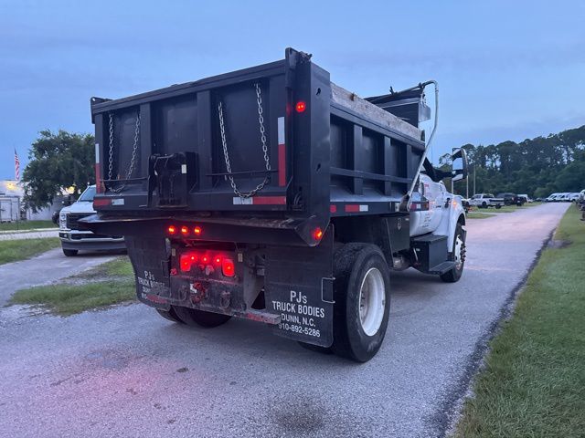 2022 Oxford White Ford F-750 Straight Frame Base RWD Truck