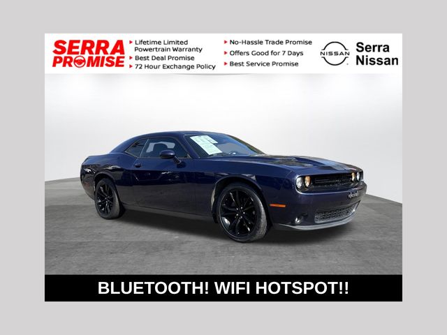 2016 Dodge Challenger SXT RWD