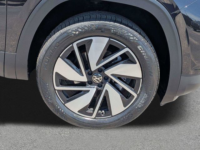 2025 Volkswagen Atlas 2.0T SE w/Technology Black at Matthews Motors of Wilmington