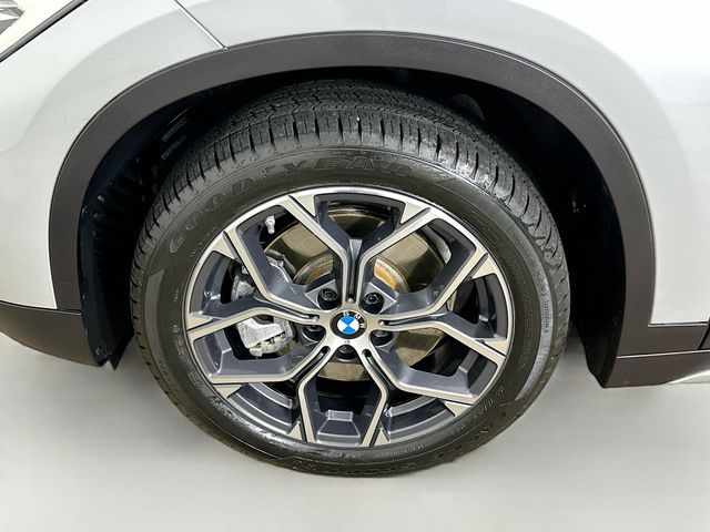 2021 BMW X1 xDrive28i 32