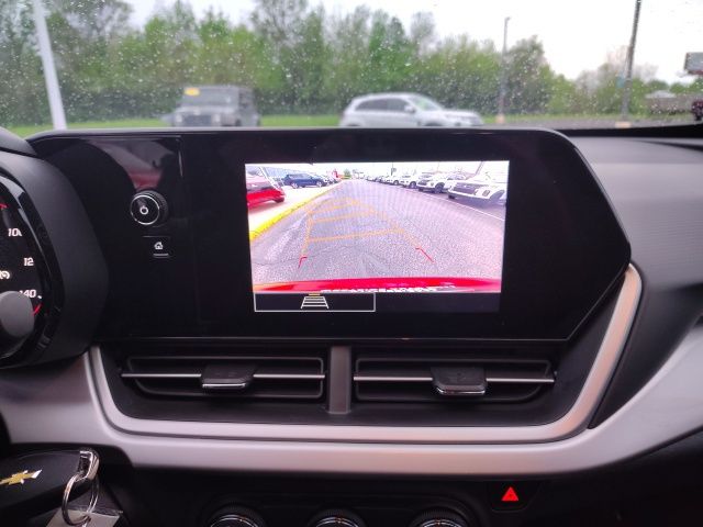 Used 2024 Red Chevrolet 1RS image 17