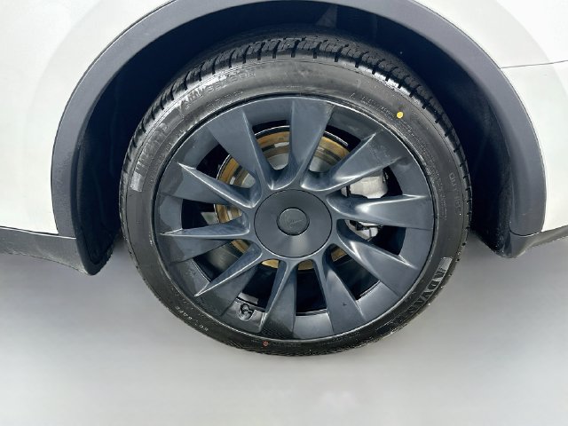 Thumbnail: 2023 Tesla Model Y - 29
