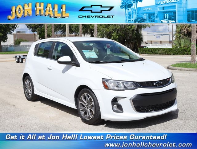 Summit White 2020 Chevrolet Sonic LT Hatchback FWD Hatchback Front-Wheel Drive 6-Speed Automatic