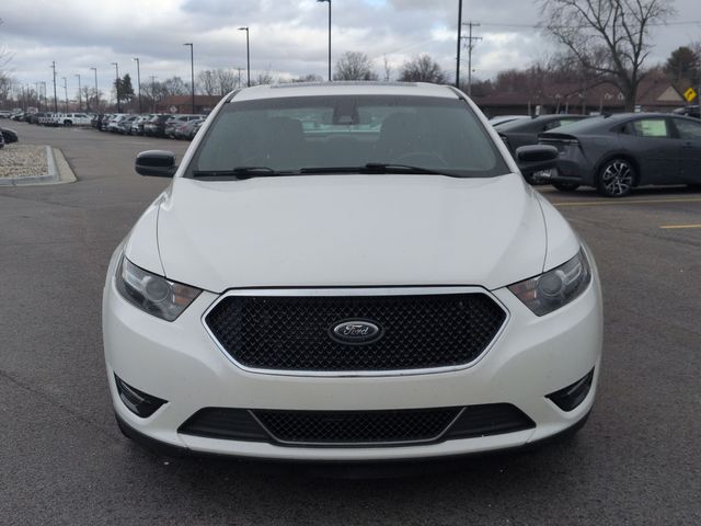 2016 Ford Taurus