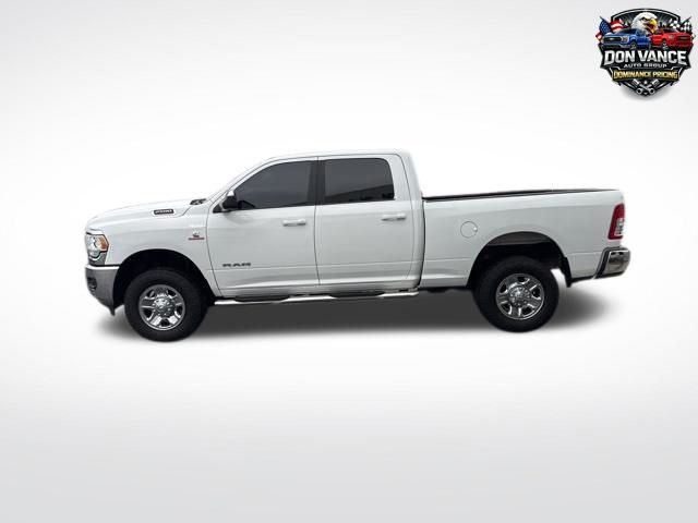 Bright White Clearcoat 2022 RAM 2500 Big Horn Crew Cab 4WD Pickup Truck Four-Wheel Drive 6-Speed Automatic