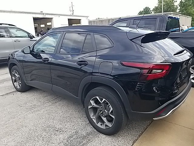 Used 2025 Chevrolet Trax SUV