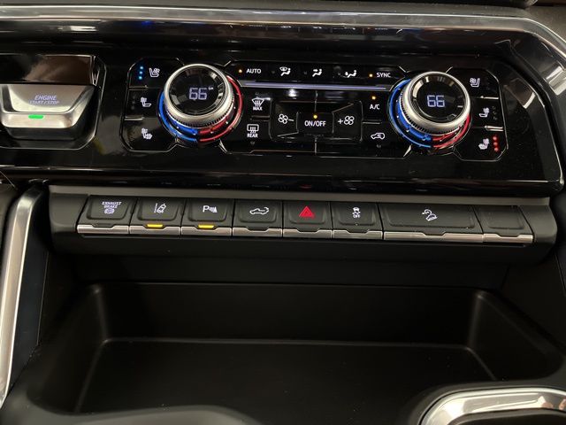 2024 White Frost Tricoat GMC Sierra 2500HD Denali Ultimate 4X4 Truck