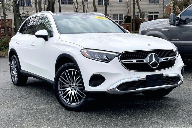 Polar White 2026 Mercedes-Benz GLC 300 4MATIC SUV / Crossover All-Wheel Drive 9-Speed Automatic