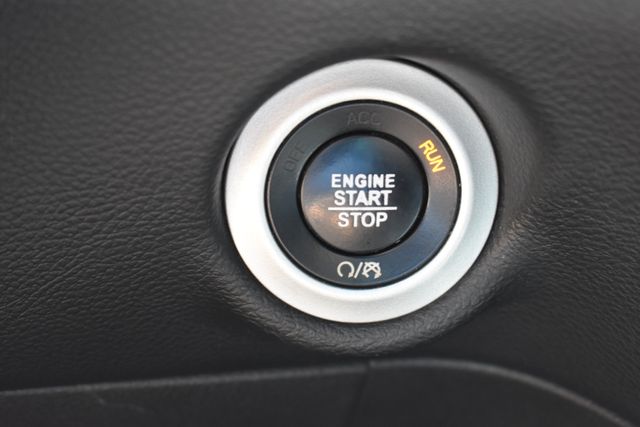Used 2019 Chrysler Pacifica Van