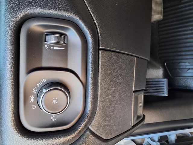 2026 RAM 3500 Chassis Tradesman - Photo 21