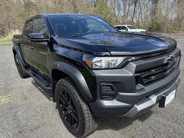 2023 Chevrolet Colorado - Image 9
