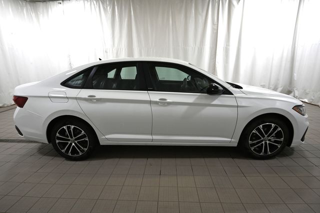 New 2026 White Volkswagen 1.5T Sport image 13