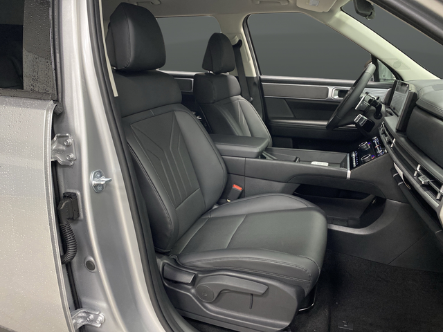 New 2026 Shimmering Silver Pearl Hyundai SEL image 27
