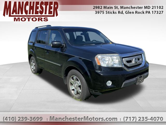 Crystal Black Pearl 2011 Honda Pilot Touring 4WD SUV / Crossover Four-Wheel Drive 5-Speed Automatic