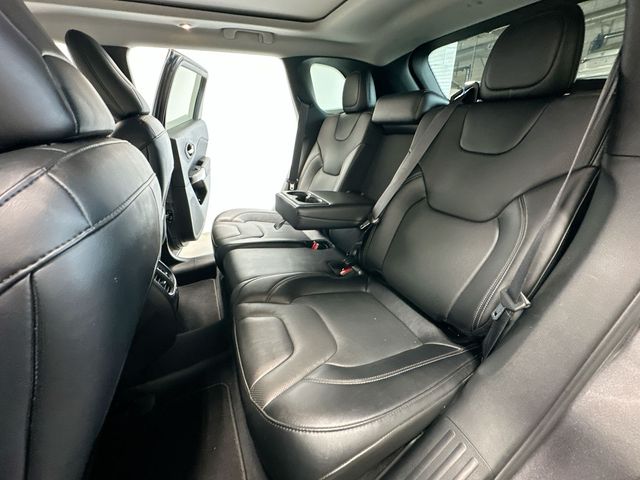 2022 Jeep Cherokee Limited Gray at South Hills Kia