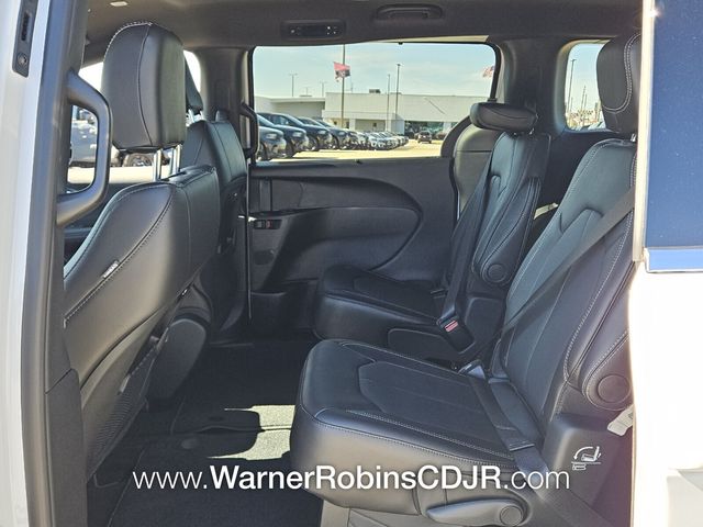 New 2026 White Chrysler Select image 6