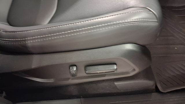 Used 2025 Honda Pilot SUV