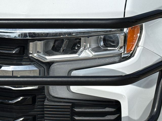 Used 2024 White Chevrolet LT image 4