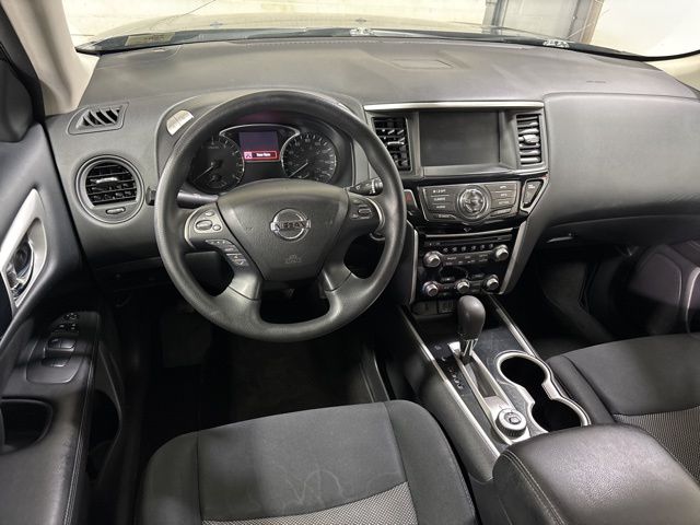 2018 Nissan Pathfinder S photo