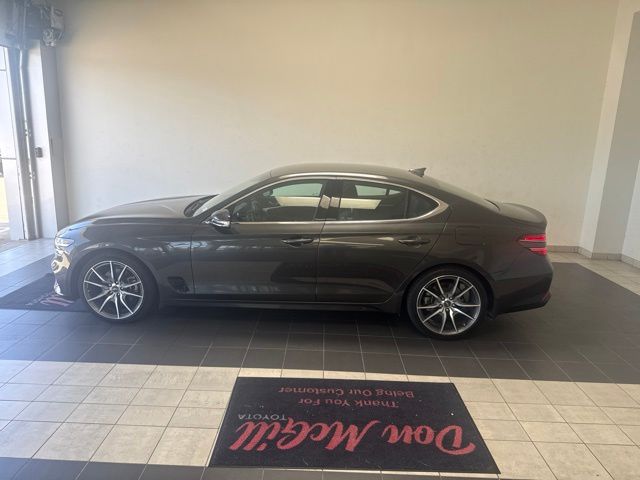 2023 Genesis G70 2.0T - 0