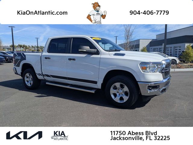 Bright White Clearcoat 2024 RAM 1500 Big Horn Crew Cab 4WD Pickup Truck Four-Wheel Drive 8-Speed Automatic