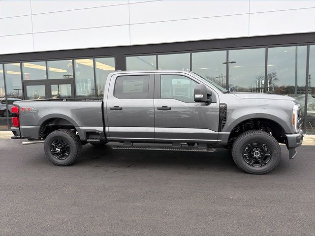 New 2026 Gray Ford XL image 2