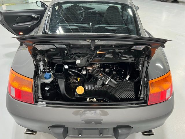 1999 Porsche 911 Carrera 4 photo
