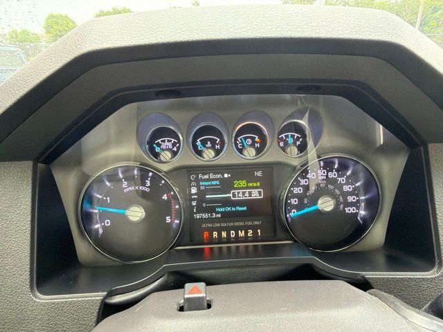 Used 2012 White Ford Lariat image 17