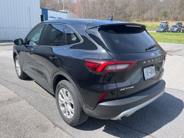Used 2025 Black Ford Active image 8