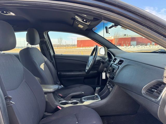 2013 Chrysler 200 Touring