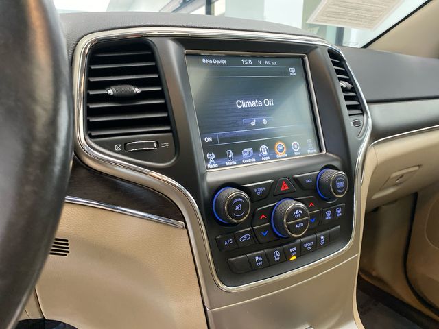 Used 2017 White Jeep Limited image 24