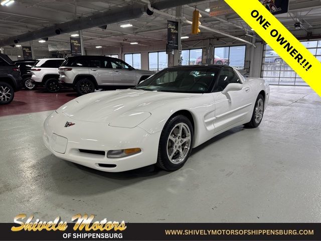2004 Chevrolet Corvette Coupe RWD