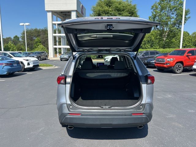 2023 Toyota RAV4 XLE - Photo 9